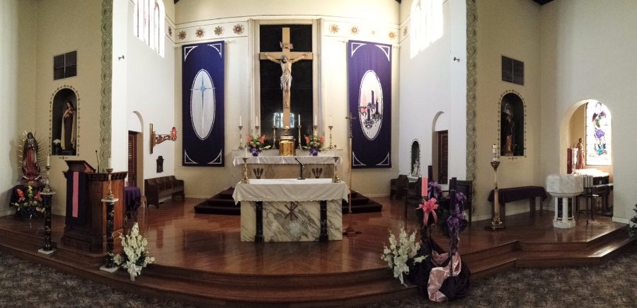 catholic church altar decorations